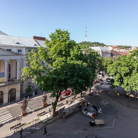 Квартира Віп В Центрі На Вулиці Проспект Свободи 22 Біля Оперного Театру Біля Вернісажу Liov Exterior foto